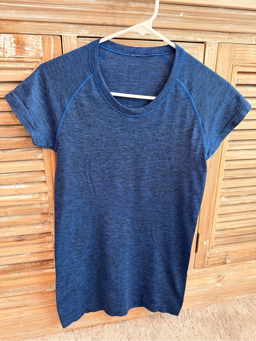 Lululemon Swiftly Tech SS Blue Heather Hip Length Running Top (Size 6)